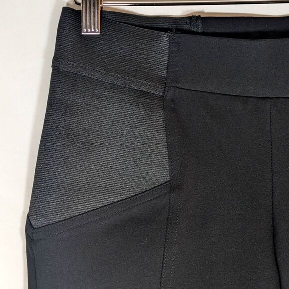 Torrid Deep Black Elastic Side Ponte Luxe Legging Front & Back Hems Hem Size 0R - Picture 6 of 12